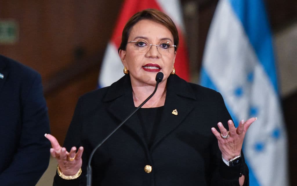 La presidente de Honduras ordena la transición presidencial al gobierno de Asfura