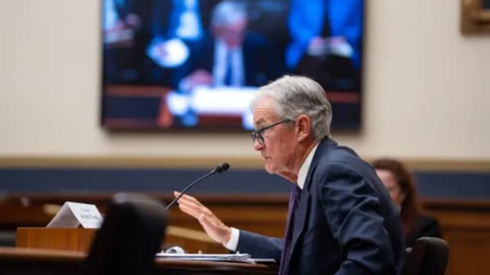 El presidente de la Reserva Federal, Jerome Powell, testifica ante el Comité de Política Monetaria de la Cámara de Representantes en Washington, el 12 de febrero de 2025. (Madalina Vasiliu/The Epoch Times)