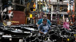 La Casa Blanca anuncia alivio arancelario para empresas automovilísticas que producen en EE. UU.
