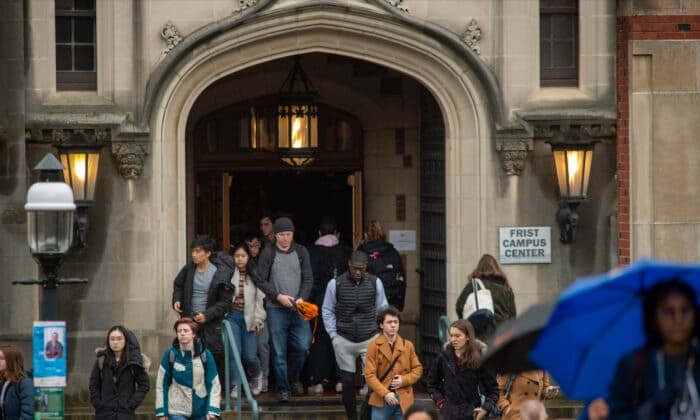 Administración Trump suspende decenas de subvenciones para investigación, dice Princeton