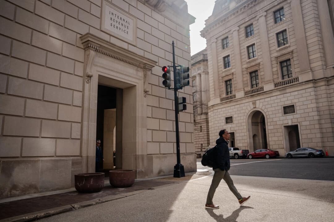 El Servicio de Impuestos Internos (IRS) en Washington, el 10 de marzo de 2025. (Madalina Vasiliu/The Epoch Times)
