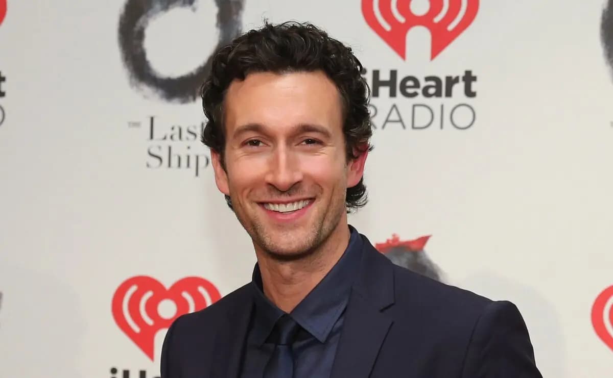 Aaron Lazar asiste a la noche de estreno de "The Last Ship" en Broadway, Nueva York, el 26 de octubre de 2014. (Neilson Barnard/Getty Images)