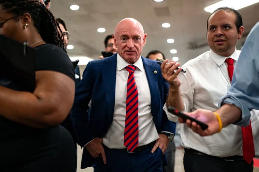 El PCCh aún tiene acceso a las redes de telecomunicaciones de EE. UU., asegura el senador Mark Kelly