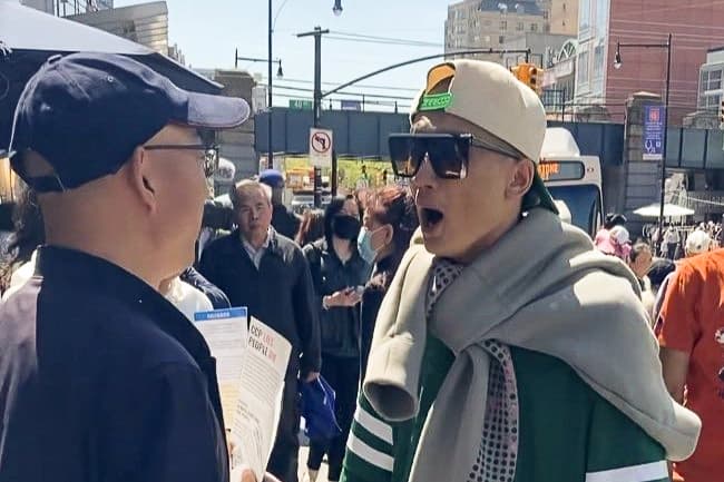 El stand de Falun Gong en Nueva York es atacado tras recibir amenazas terroristas y de bomba