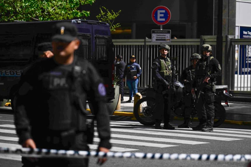 Israel cierra su embajada en Buenos Aires y en otros países por seguridad