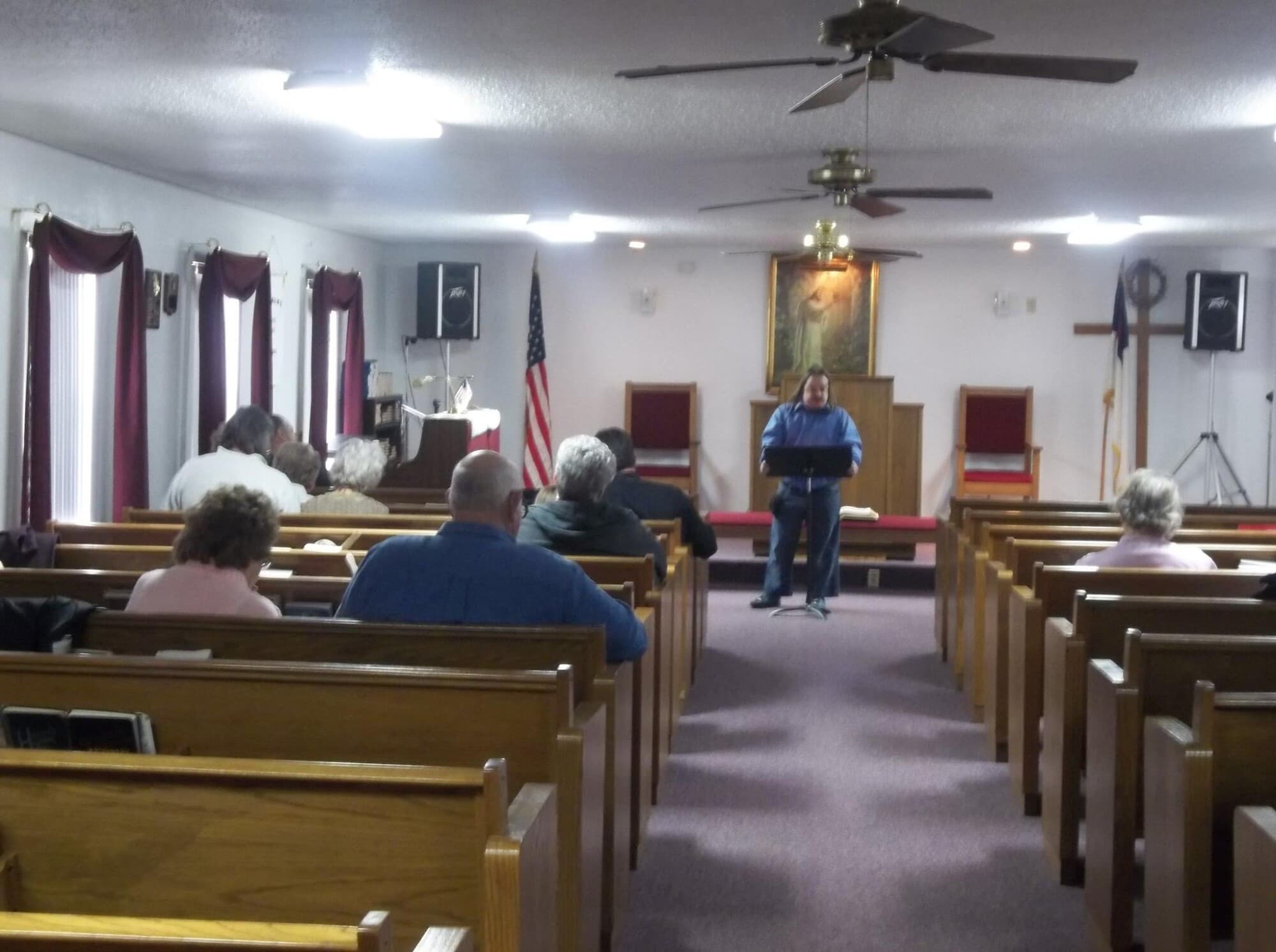 Phillips hablando en una iglesia de Missouri. (Cortesía de Jacob Phillips)