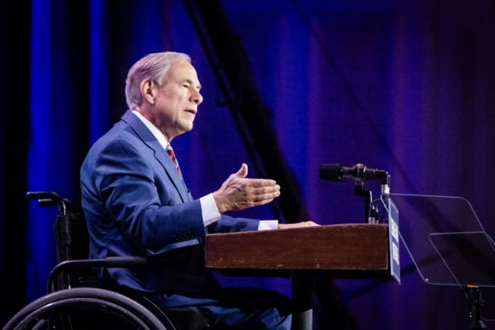Entra en vigor ley de Texas que impedirá la venta de terrenos a miembros del PCCh