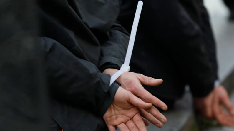Mexicano condenado a 57 meses en EE. UU. por traficar armas en llanta de refacción