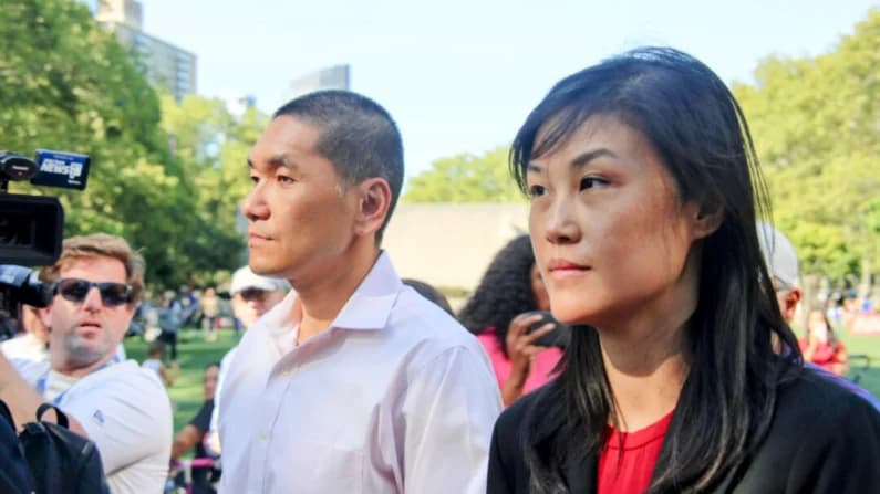 Cartas falsificadas, estilo de vida lujoso: Actualidad del juicio contra agente china acusada en EE. UU.