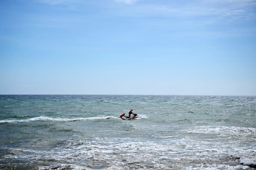 Rescatan a 87 personas y un cuerpo tras nuevo naufragio en el Mediterráneo Central