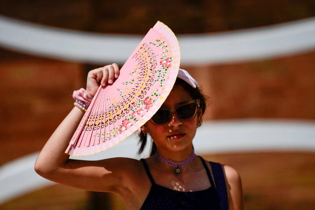 Ola de calor azota Europa mientras se declaran incendios forestales en Francia y Turquía