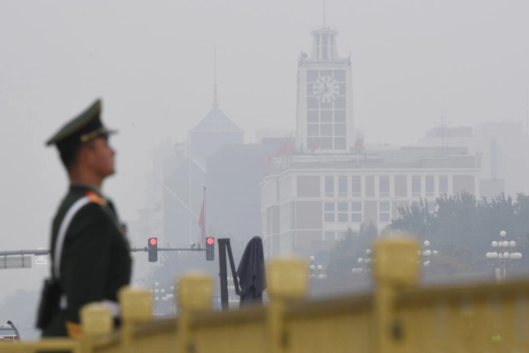 Líderes del PCCh proponen regulaciones para frenar las superagencias de Xi