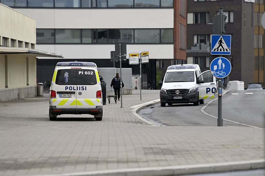 Cuatro heridos en un apuñalamiento cerca de un centro comercial en Finlandia