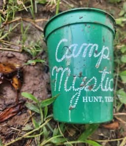 El espíritu positivo de Camp Mystic supera la tragedia