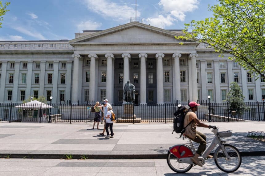 El Departamento del Tesoro de EE. UU. en Washington, el 30 de junio de 2025. Madalina Kilroy/The Epoch Times