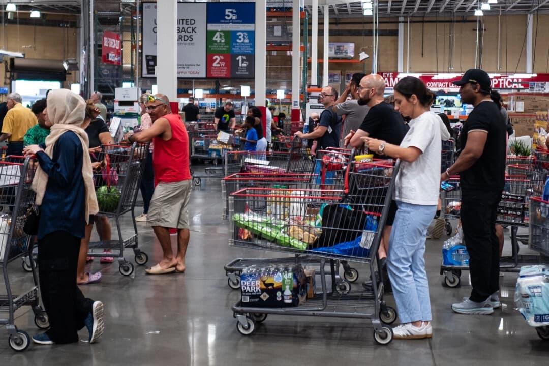 Ventas minoristas en EE. UU. muestran un repunte en junio mientras consumidores ignoran aranceles