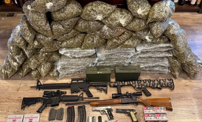 Autoridades encuentran plantas ilegales, dinero y armas en zonas rurales de California