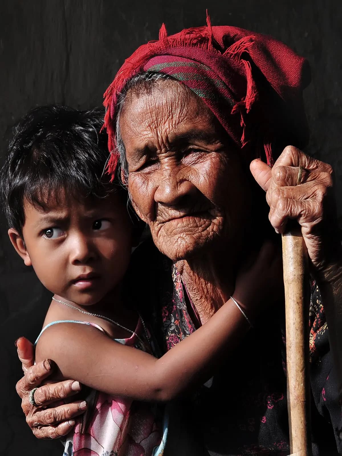 "Protección", de Ting-Hsin Chen, Taiwán. Ganador del Premio de Plata en la categoría Sociedad y Humanidad del IV Concurso Internacional de Fotografía NTD. (Cortesía del Concurso Internacional de Fotografía NTD)