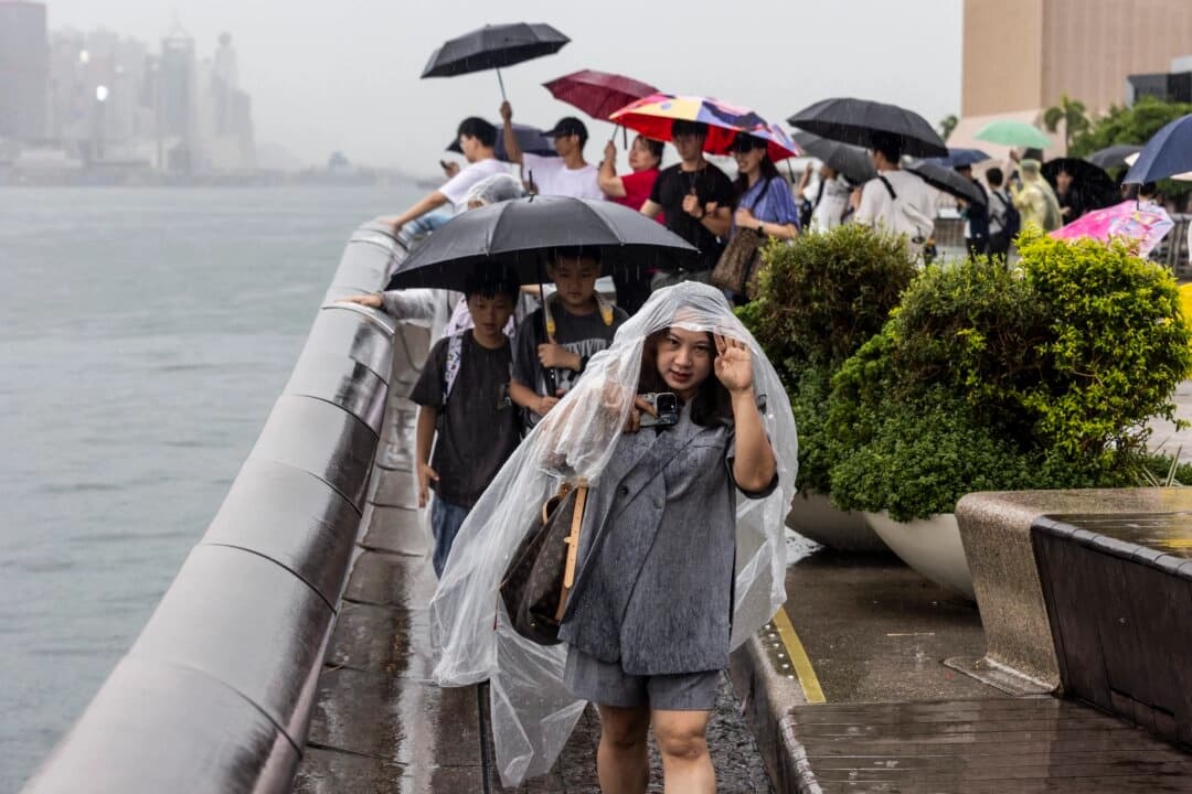 Alerta en sureste de China por llegada de tormenta tropical Podul y fuertes lluvias torrenciales
