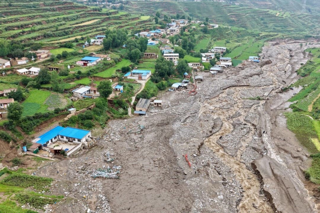 Al menos 13 muertos por lluvias torrenciales que azotan el norte de China