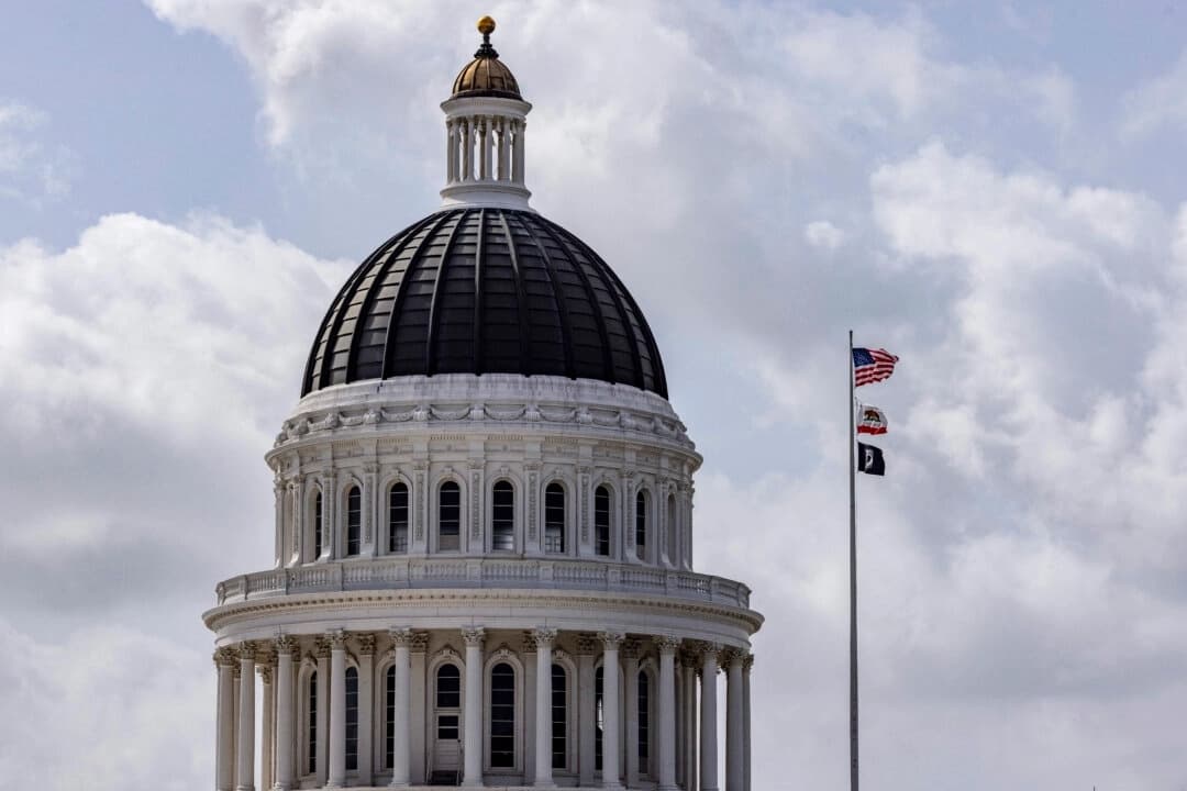 Republicanos de California presentan segunda demanda contra intento de redistribución de distritos