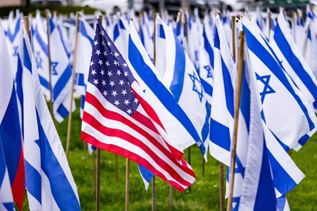 Decisión rechaza exhibir la bandera israelí en los campus escolares de Beverly Hills