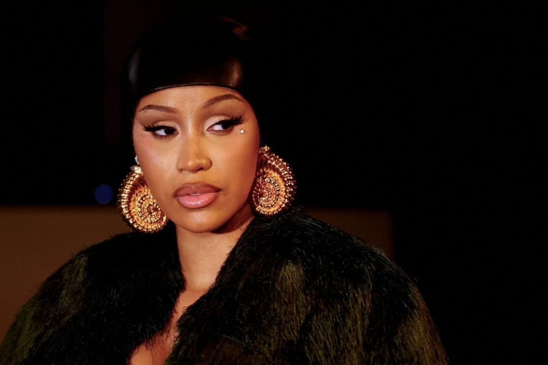 Jurado absuelve a Cardi B de las acusaciones de agresión en una demanda civil