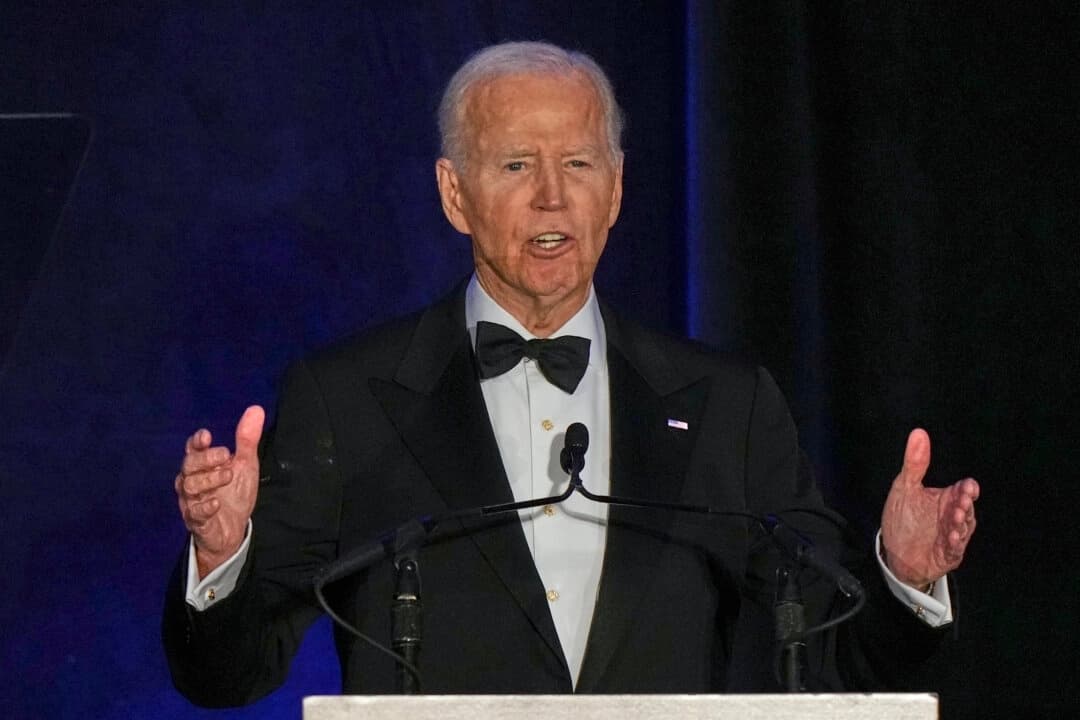 El expresidente Joe Biden habla durante la 100.ª Gala Anual de Premios de la Asociación Nacional de Abogados en Chicago, el 31 de julio de 2025. (Nam Y. Huh/AP Photo)