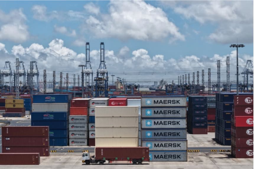 Las exportaciones chinas a EE. UU. cayeron un 33 % en agosto