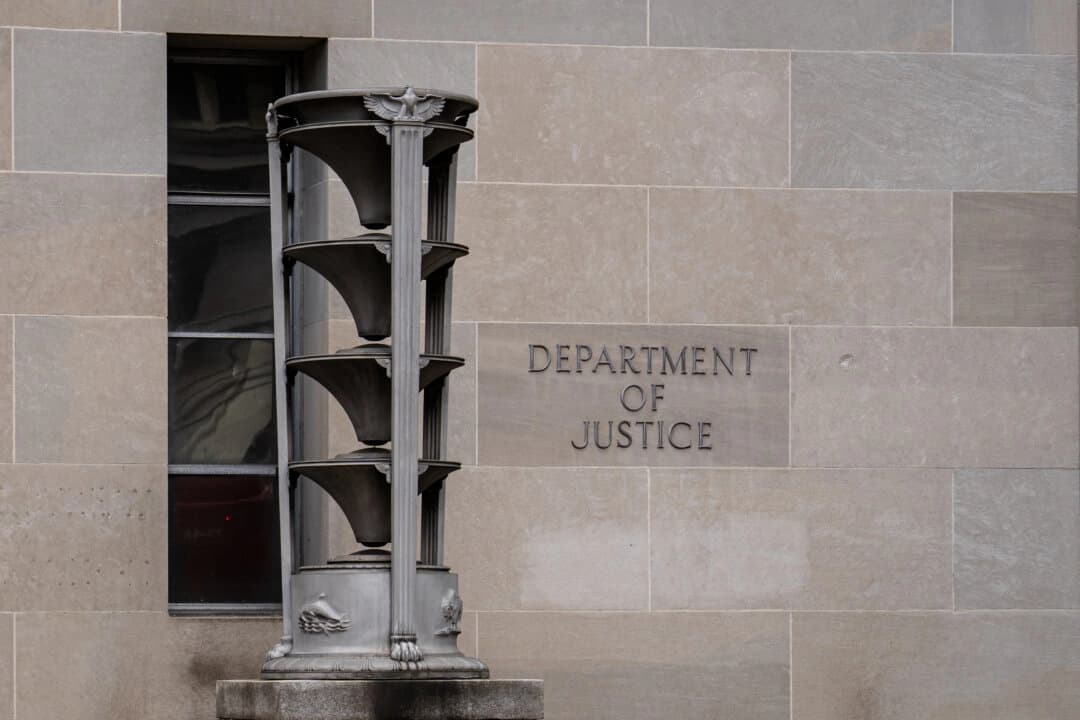 El Departamento de Justicia de EE. UU. en Washington, el 7 de agosto de 2025. (Madalina Kilroy/The Epoch Times)
