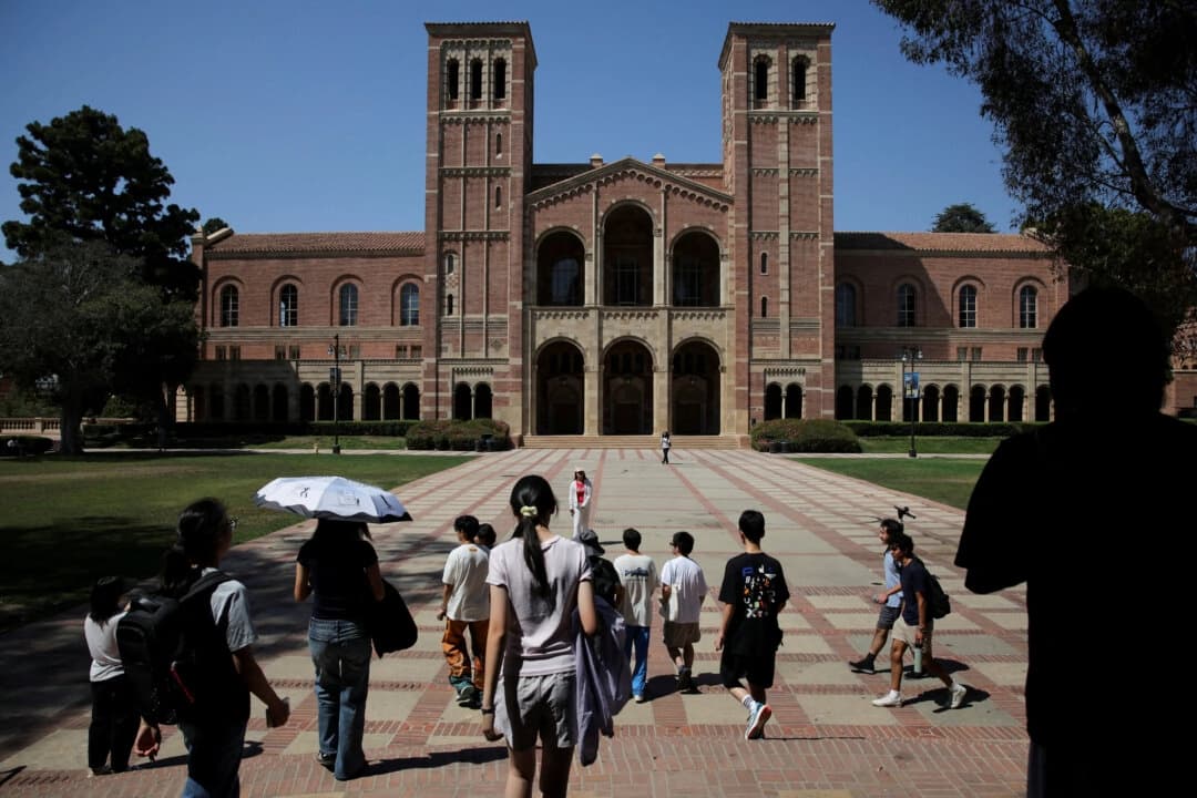 Juez ordena al gobierno de Trump descongelar USD 500 millones en subvenciones a la UCLA