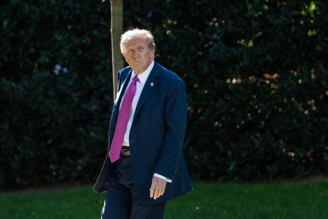 Trump dijo que EE. UU. enfrentará “años de lucha” si la Corte anula los aranceles
