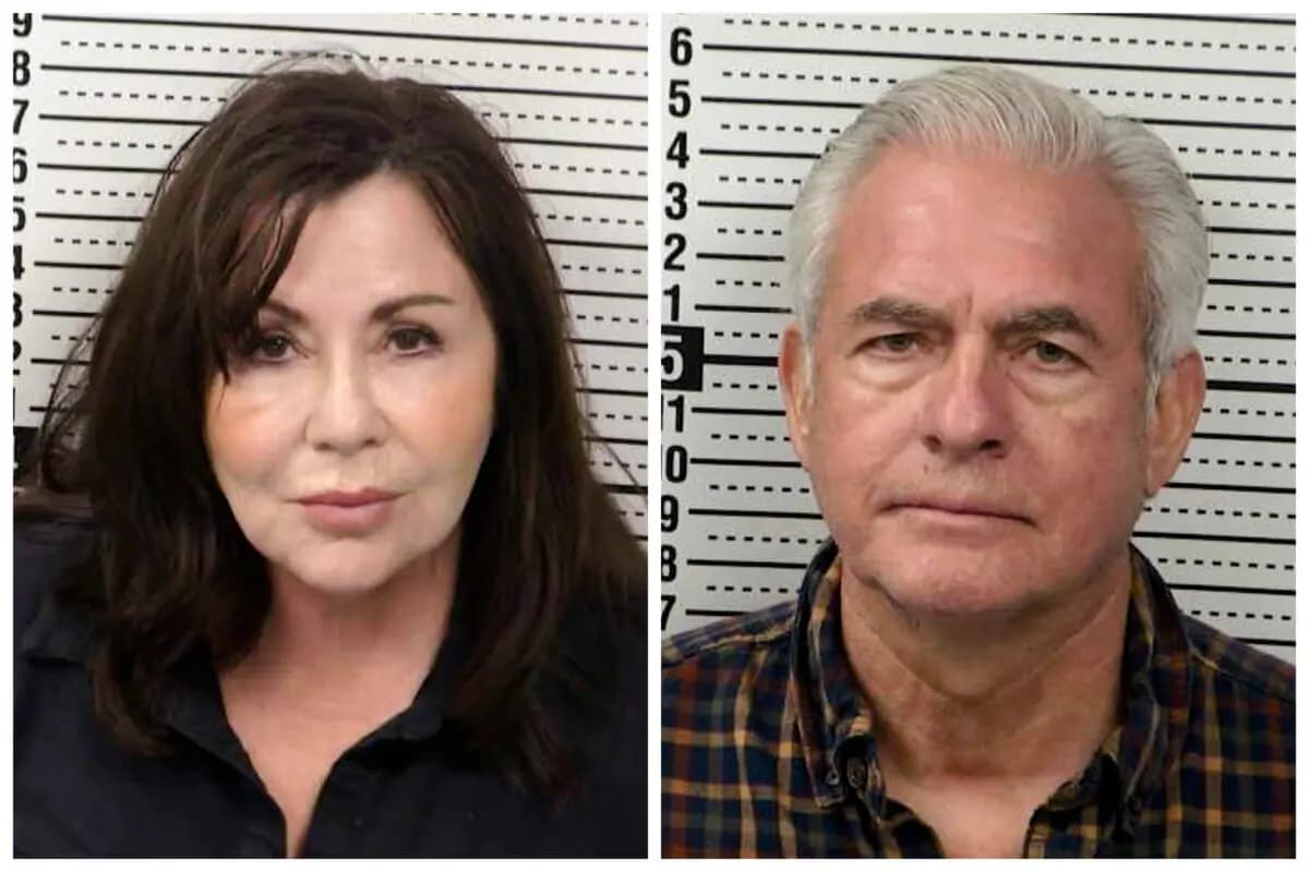 Fotografías policiales de (izquierda) Nancy Cano y (derecha) Joel Cano tras su detención el 24 de abril de 2025. (Cortesía del Centro de Detención del Condado de Doña Ana).