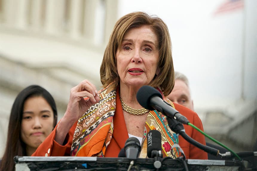 La expresidenta de la Cámara de Representantes de Estados Unidos, Nancy Pelosi, demócrata de California, habla durante una conferencia de prensa en el Capitolio de Estados Unidos en Washington, D.C., el 19 de noviembre de 2024.(BASTIEN INZAURRALDE/AFP vía Getty Images)
Criticism immediately followed the sentencing of dozens of opposition figures including "mastermind" Benny Tai who was given the longest term of 10 years in prison (Photo by Bastien INZAURRALDE / AFP) (Photo by BASTIEN INZAURRALDE/AFP via Getty Images)