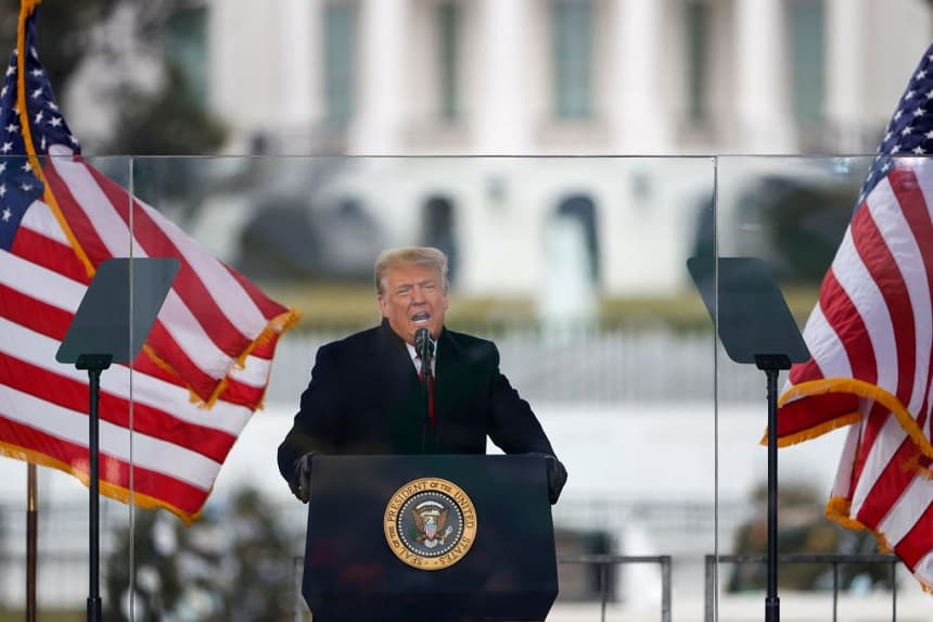 Trump amenaza con emprender acciones legales contra la BBC por edición de su discurso del 6 de enero
