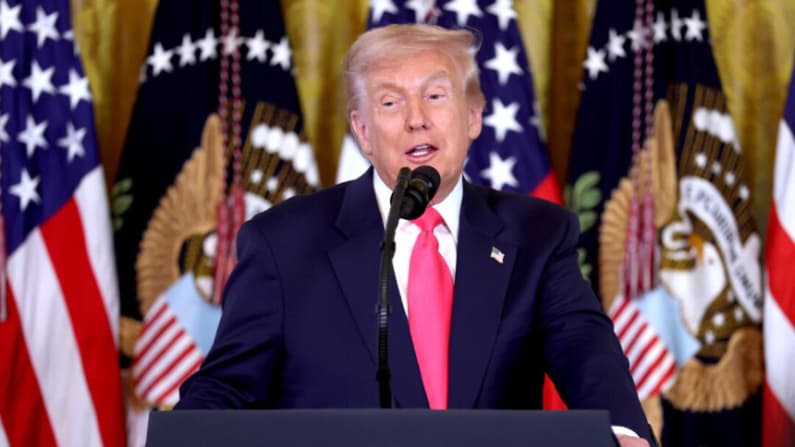 Dividendos de USD 2000 se enviarán "en algún momento del próximo año": Trump