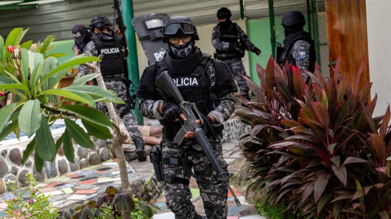 Capturan en España a "Pipo", líder de Los Lobos, tras fingir su muerte en 2021