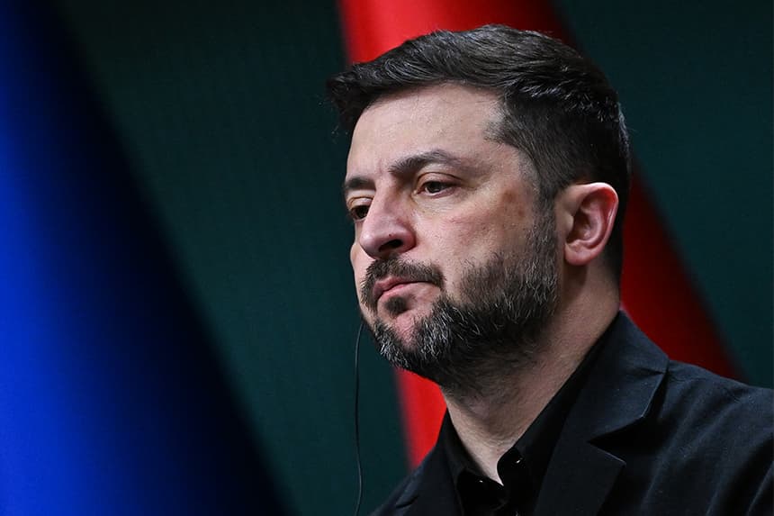 Zelenski sólo firmará un acuerdo de paz "sólido" dice en su discurso de Nochevieja