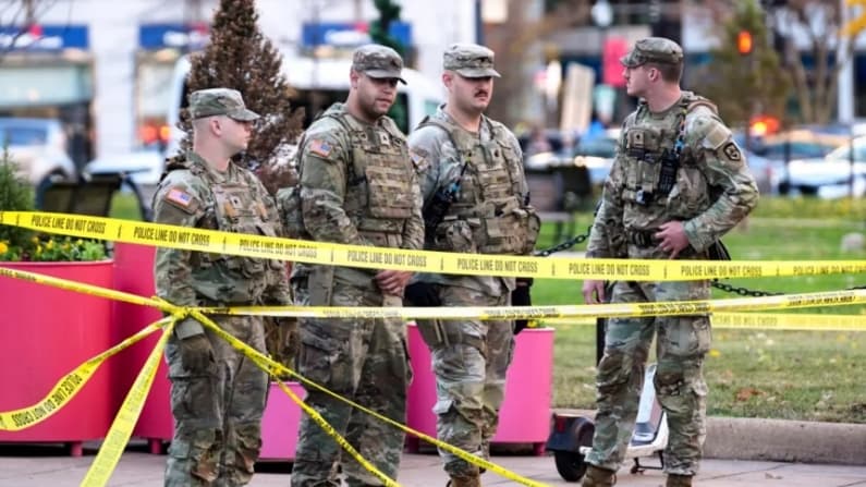 Funcionario del Pentágono rechaza campaña de demócratas para que militares evadan las órdenes de Trump