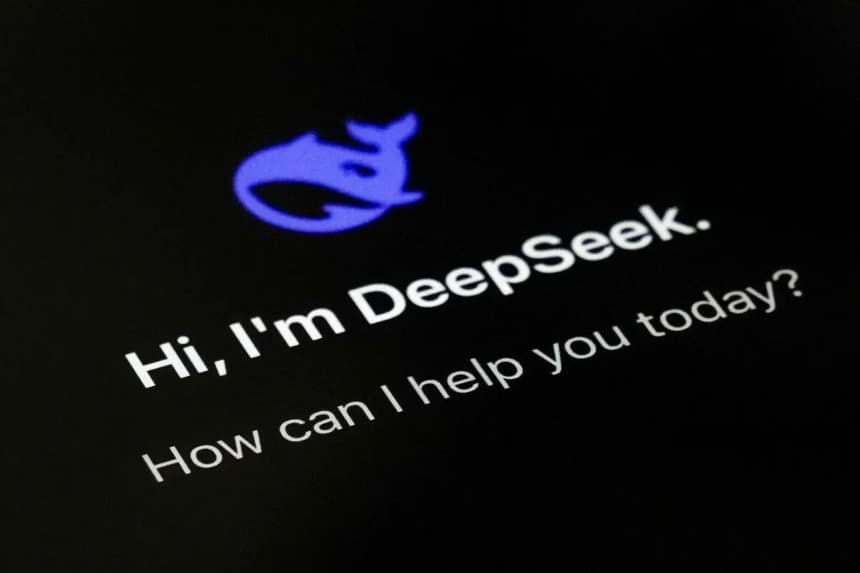 La página DeepSeek se ve en la pantalla de un teléfono inteligente en Beijing, el 28 de enero de 2025. (Andy Wong/AP Photo)