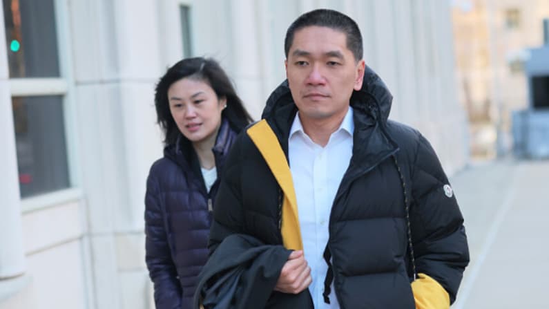 Esposo de exasesora de gobernadora de Nueva York recibió millones en pagos desde China