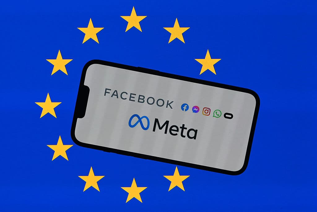 UE anuncia investigación a Meta por restricciones sobre IA de terceros en WhatsApp
