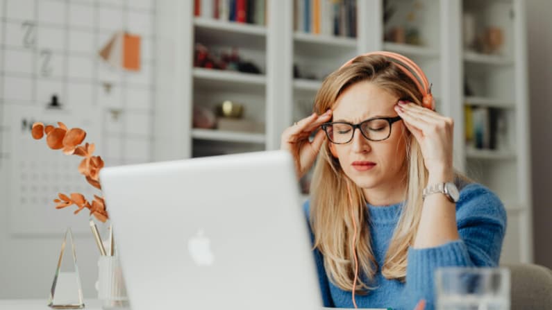 Una de cada tres personas padece dolores de cabeza crónicos sin mejora, pero encuentran solución