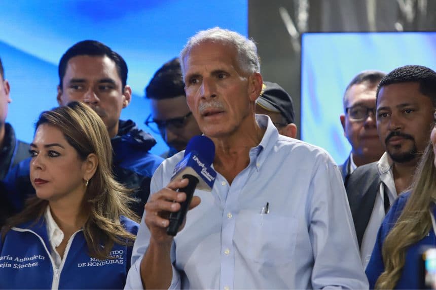 Fotografía de archivo del 30 de noviembre de 2025 del candidato a la Presidencia de Honduras por el Partido Nacional, Nasry Asfura, en Tegucigalpa, Honduras. (EFE/ STR)