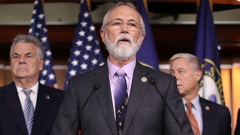 El congresista republicano Dan Newhouse no se postulará a la reelección