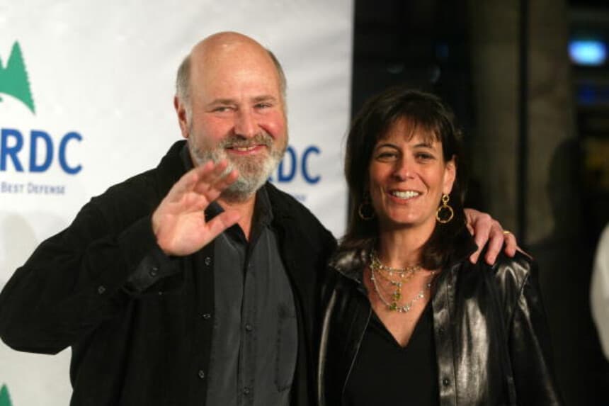 Revelan causa oficial de la muerte de Rob Reiner y su esposa