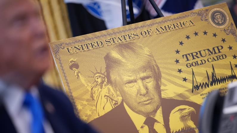 Ventas de la "Tarjeta Dorada" en EE. UU. alcanzan más de 1000 millones de dólares: Trump