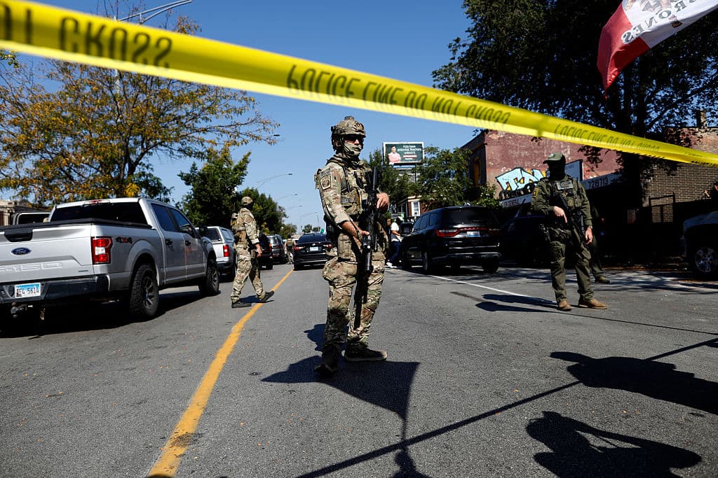 Inmigrante ilegal intenta atropellar a agentes del ICE para escapar: DHS