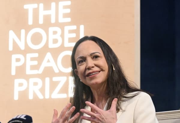 María Corina Machado, figura de la oposición venezolana y ganadora del Premio Nobel de la Paz 2025, asiste a una rueda de prensa el 11 de diciembre de 2025 en Oslo, Noruega. (Rune Hellestad/Getty Images)