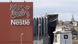 Nestlé en EE. UU. elimina colorantes artificiales de su línea de alimentos y bebidas